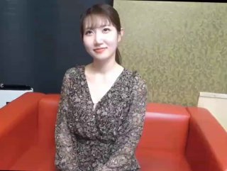 第一章是地铁上的刺激上认识的骚女约回家开房,最后操颤抖了！