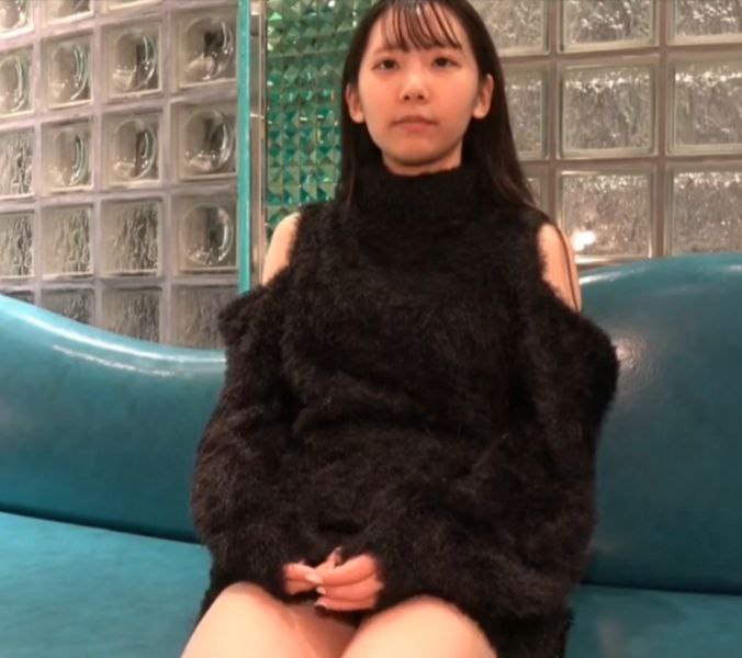 第一女探花回归_啪啪_三个女人真是玩的又浪又骚的，换跳蛋塞进屄里，震得高潮